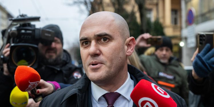 TREĆA SNIMKA Policija opet napravila pretres Dabrine kuće. Sumnjiče ga za oružje i povredu djetetovih prava | NACIONAL.HR