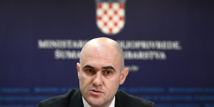 SNIMKE PUCANJA Slučaj bivšeg ministra prebačen iz Vukovara u Osijek, evo zašto | NACIONAL.HR