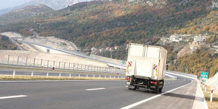 PROMJENA NAZIVA A1? Pokrenuta inicijativa da se Dalmatina preimenuje u Autocestu kralja Tomislava | NACIONAL.HR