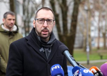 SASULI PALJBU Zagrebački HDZ: Tomašević troši milijune eura građana na konzultante za osnovne komunalne probleme | NACIONAL.HR