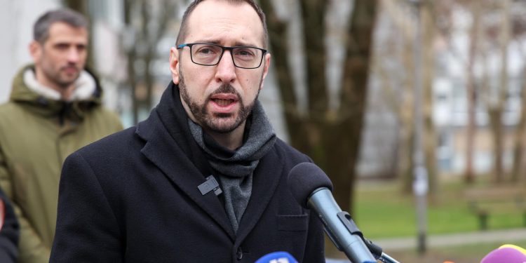 SASULI PALJBU Zagrebački HDZ: Tomašević troši milijune eura građana na konzultante za osnovne komunalne probleme | NACIONAL.HR