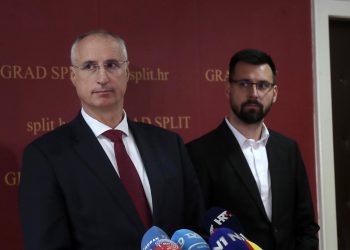 POBJEDA NAD MIKULIĆEM Puljak: Zašto se ovo tajilo građanima Splita, čije interese štiti HDZ? | NACIONAL.HR