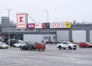 NOVI PODACI Broj računa u trgovini na malo 43 posto, a iznos 50 posto manji nego prošli petak | NACIONAL.HR