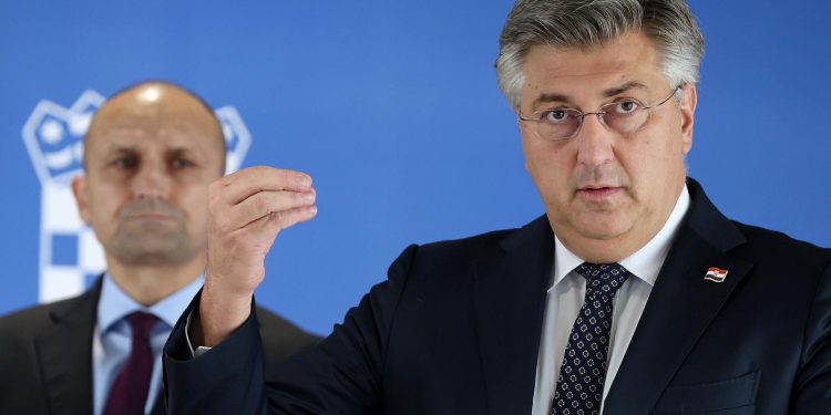 POZAMAŠNI IZNOSI Samo dvoje Plenkovićevih ministara objavilo je kolike su im plaće nakon povišice | NACIONAL.HR