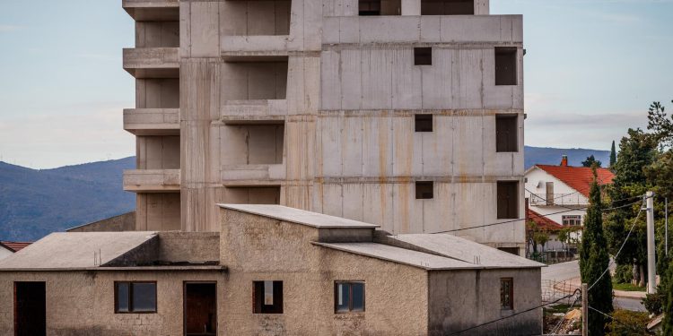 ‘IMOTSKI TOWER’ USKOK pokrenuo istragu protiv petorice zbog korupcije oko izdavanja građevinske dozvole | NACIONAL.HR