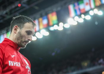 NOVI UDARAC Otpao i Igor Karačić: Kapetan Duvnjak predvodi Hrvatsku do polufinala | NACIONAL.HR