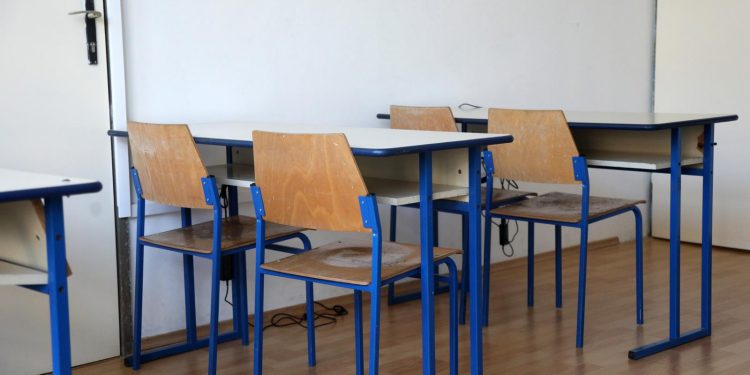 NOVA POBUNA Zbog problematičnog učenika još jedan razred bi mogao ostati prazan | NACIONAL.HR