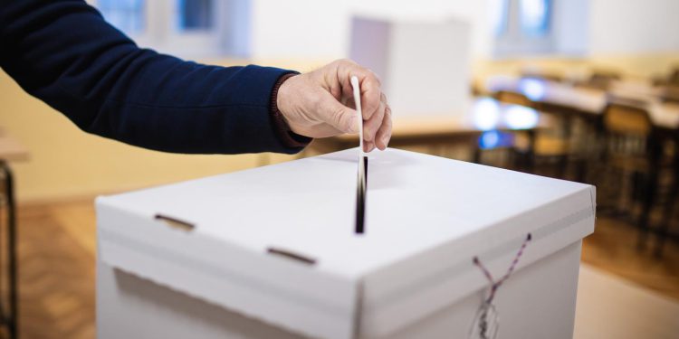 BIRANJE PREDSJEDNIKA Otvorena su biračka mjesta u Australiji, počeo je drugi krug izbora | NACIONAL.HR