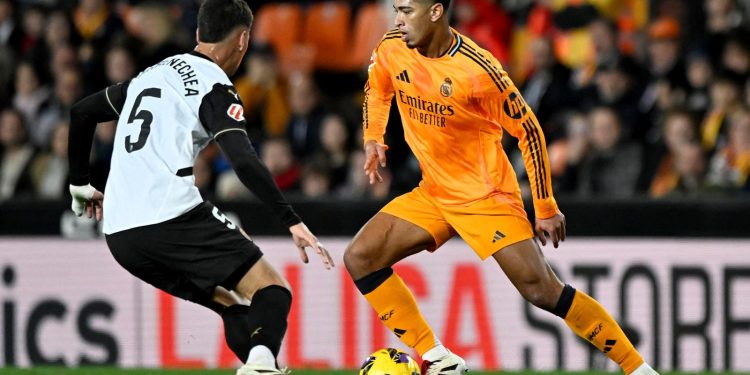 LUDNICA U VALENCIJI Modrić i Bellingham nakon preokreta odveli desetoricu Madrižana do pobjede, Vinicius isključen | NACIONAL.HR