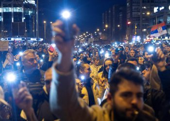 SRBIJA Studenti u Novom Sadu prosvjeduju zbog napada bejzbol palicama na kolege: ‘Ostavke, pa robija’ | NACIONAL.HR