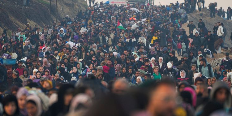 Palestinci se slijevaju u sjevernu Gazu nakon zatvaranja Izraela