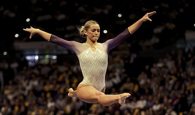 Paul Skenes gleda kako Olivia Dunne glumi za LSU… nekoliko dana nakon zabave u New Orleansu u noći napada