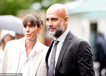 Pep Guardiola ‘razišao se sa suprugom Cristinom Serra, a par se rastaje nakon 30 godina zajedno’
