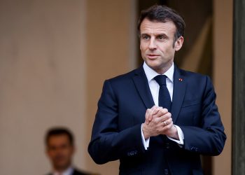 Plan francuskog predsjednika Macrona za nove prozore Notre Dame Face Face Backlash