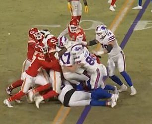 Pojavljuju se sumnjivi detalji o službeniku Chiefs-Bills-a koji je donio odluku o promjeni igara Josha Allena