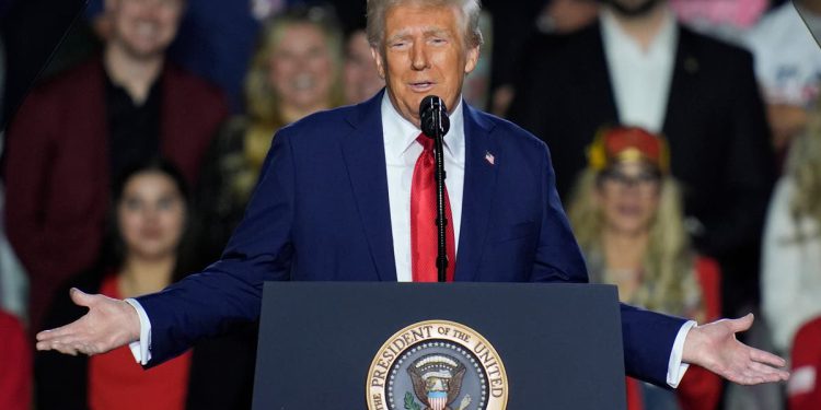 Predsjednik Trump kaže da ‘nitko ne zna’ američko stanovništvo (to je 331 milijuna)