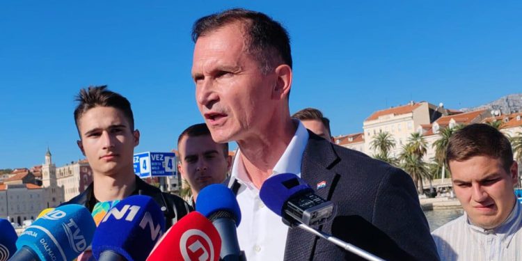 Primorac ‘potopljen’ u svom Splitu, evo kako trenutno stoji