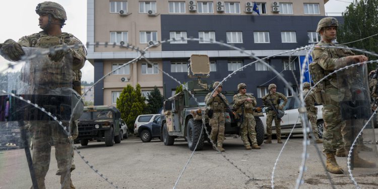 Priština nastavlja zatvarati paralelne institucije Srbije na Kosovu