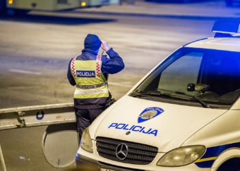 Pronađena djevojka koja je nestala kod Sinja: Prevezena je u bolnicu
