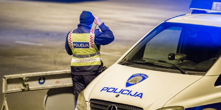 Pronađena djevojka koja je nestala kod Sinja: Prevezena je u bolnicu