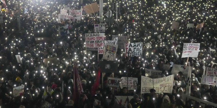 Prosvjedi u Srbiji najavljeni i za danas, kada se očekuje i Vučićevo obraćanje o ‘vrlo važnim odlukama’