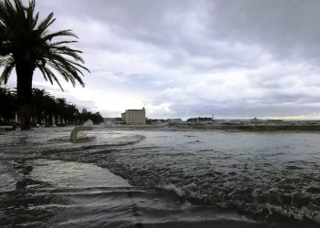 RAPIDAN RAST MORA Na popisu ugroženih i naši obalni gradovi i naselja