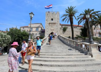 REAKCIJA Korčulanski HDZ: “Gospođo gradonačelnice, to nije samo Vaš grad, Vi samo trenutno upravljate njime!”