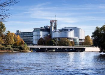 Razvedenica koja je prestala imati spolne odnose sa suprugom dobila je žalbu u velikoj pravnoj prekretnici