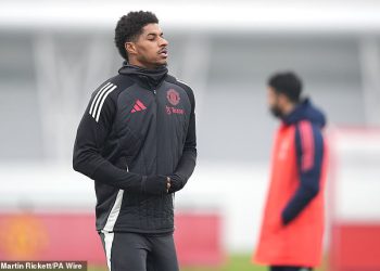Rio Ferdinand upozorava kako Marcus Rashford nema povratka u Man United nakon komentara Rubena Amorima preko napadača
