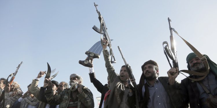 SAD pokušava ponovno označiti Hutije kao terorističku skupinu — RT World News