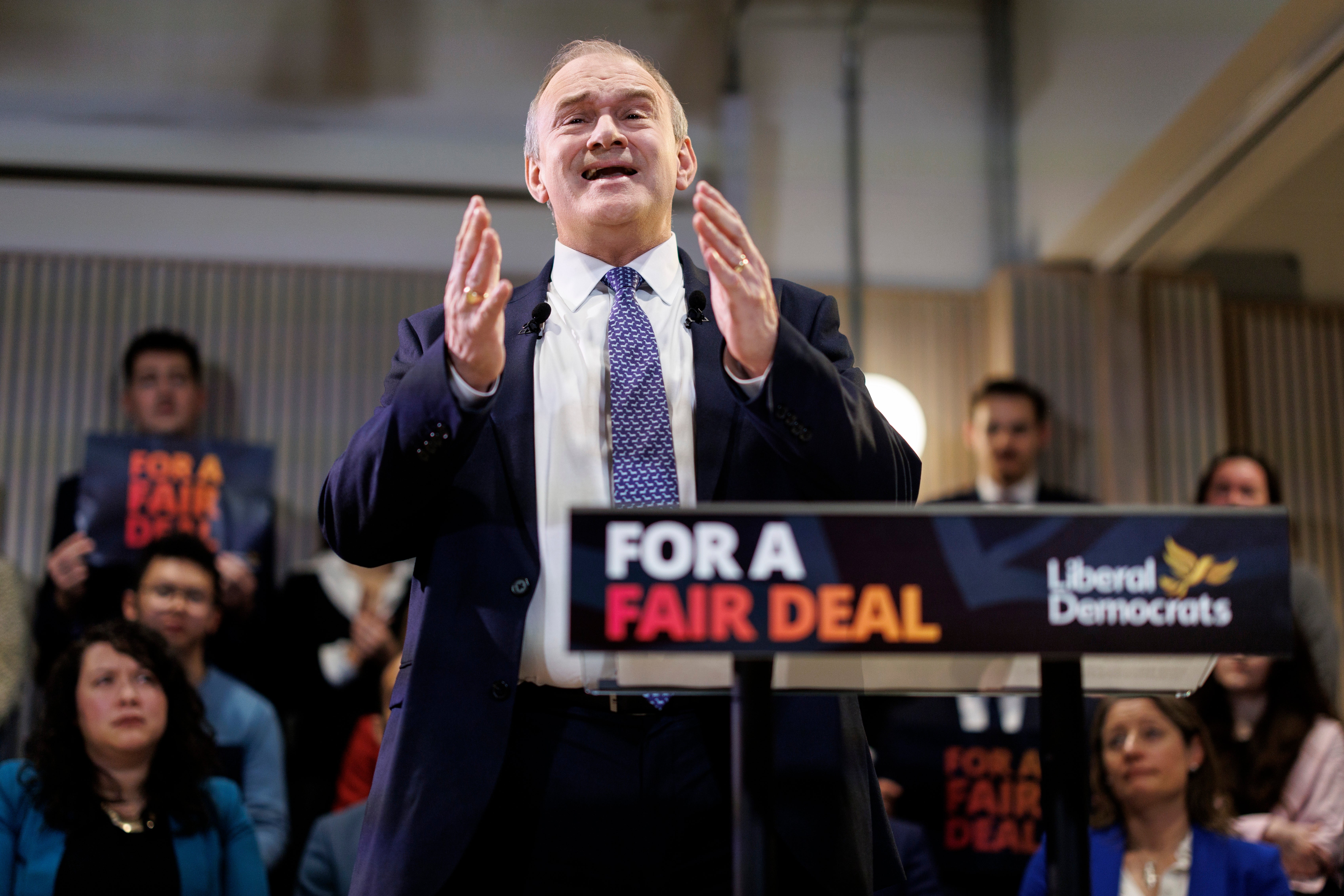 Ed Davey pozvao je na britansko vodstvo u trgovini i obrani