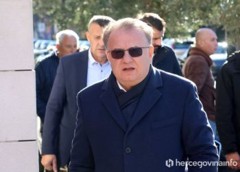 SJEDNICA ZASTUPNIČKOG DOMA Nikšić s dnevnog reda povukao prijedlog odluke o privremenom financiranju