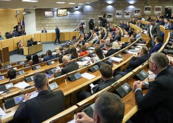 SJEDNICA ZBOG 8.248.547.700 KM Federacija povećava proračun, oporba traži veća davanja za socijalna pitanja