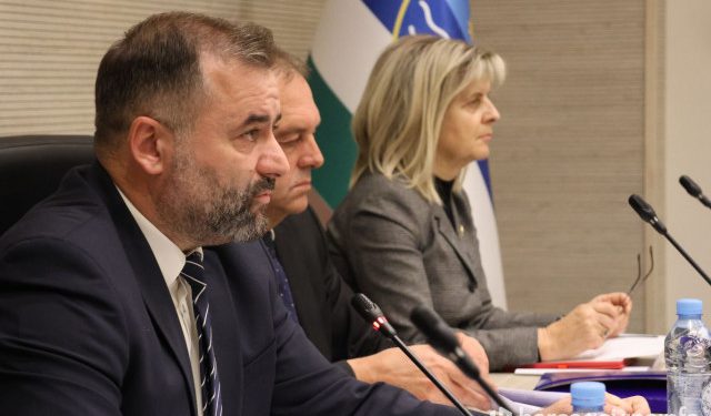 SKUPŠTINA HNŽ Sjednica o stanju u osnovnom i srednjem obrazovanju s prijedlogom mjera najavljena za ponedjeljak