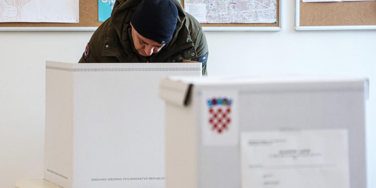 SLABIJA IZLAZNOST Do 16.30 glasalo manje birača nego prije dva tjedna, najviše opet na sjeveru Hrvatske | NACIONAL.HR