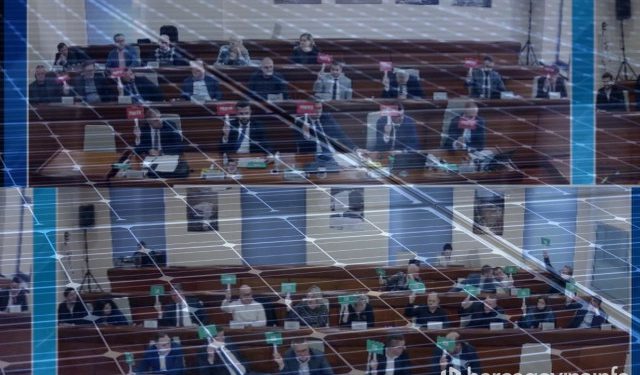 SOLARI NA GRADSKOM VIJEĆU Koalicija za Mostar bila protiv, HDZ ih s privjescima preglasao