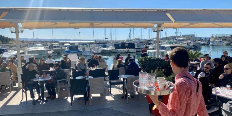 SPLIĆANI, OVO ĆE VAS OBRADOVATI! Kalafatić nastavlja s radom: Ipak ćemo moći uživati na kavi na suncu