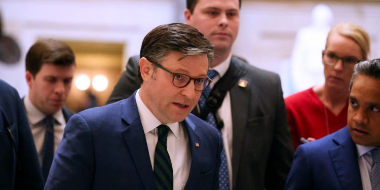 Samo dva demokrata u Zastupničkom domu pridružuju se republikancima u zabrani trans sportašicama u ženskom sportu