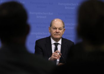 Scholz: Elon Musk je prijetnja europskoj demokraciji