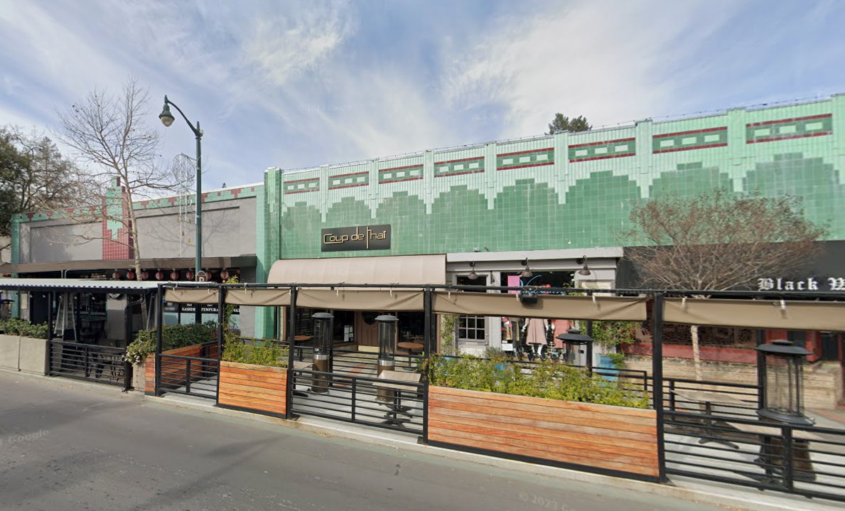 Harjasleen Walia, kalifornijska neurologinja, izvela je tajlandski restoran pred porotu u kolovozu nakon što je tvrdila da je zbog ljutog jela zadobila 'kemijske opekline'