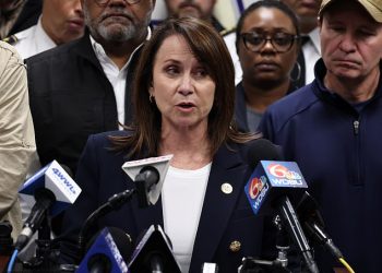 Šef Louisiane predlaže daljnju odgodu Sugar Bowla nakon razornog terorističkog napada u New Orleansu