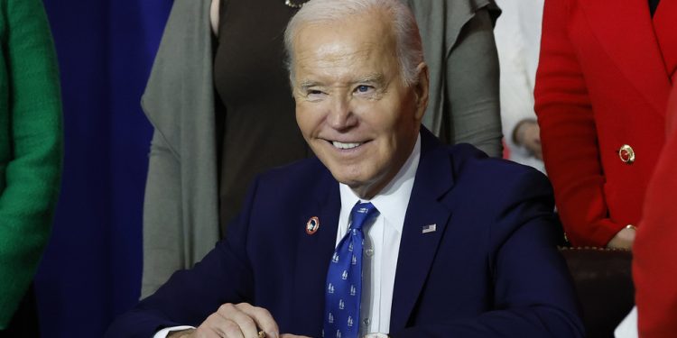 Šef US Steela optužuje Bidena za korupciju — RT World News