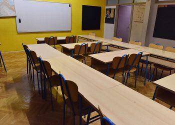 S NOŽEM U ŠKOLU Pokazao ga prijateljima, nastava prekinuta, intervenirala policija | NACIONAL.HR