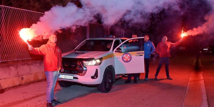 Sinjski HGSS dobio novo terensko vozilo