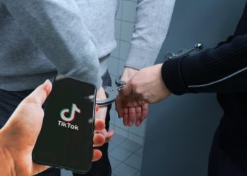 Slavonac na Tik Toku mahao pištoljem i putovnicu trljao o međunožje pa zavšio u dubrovačkom zatvoru