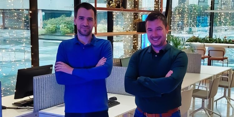 Splićani s fotografije su osmislili ludilo aplikaciju. Sigurno će biti hit, a mnogi od vas će je koristiti. O čemu je riječ?