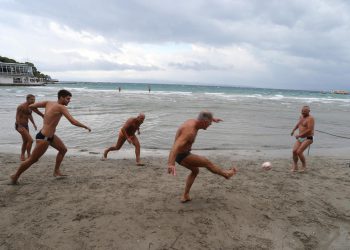 STIŽE KIŠA Djelomice sunčano uz promjenjivu naoblaku, vjetrovito i iznadprosječno toplo | NACIONAL.HR