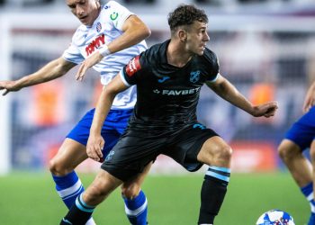 Sportske novosti – Bizarna situacija u Rijeci. Bivši dinamovac sam sebe ‘izbacio’, zatražio da ga premjeste u juniore