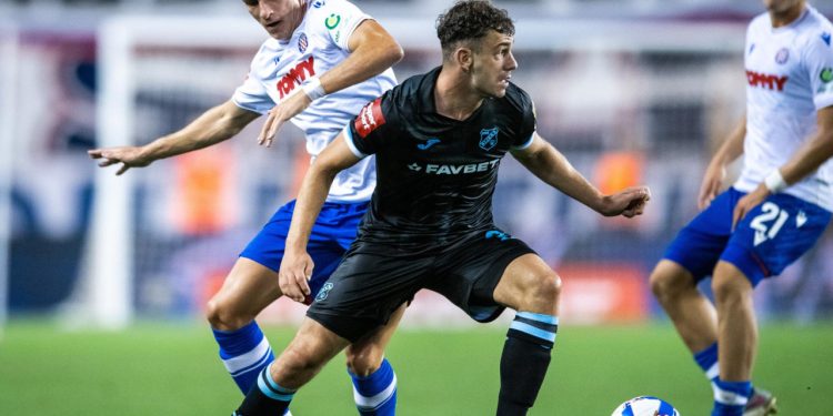 Sportske novosti – Bizarna situacija u Rijeci. Bivši dinamovac sam sebe ‘izbacio’, zatražio da ga premjeste u juniore