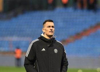 Sportske novosti – Hajduk bi se mogao riješiti petorke na kojoj ne planira zaraditi. Evo i koliko klub plaća raskide ugovora